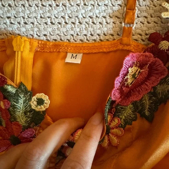 Floral detail orange dress - Picture 4 of 4